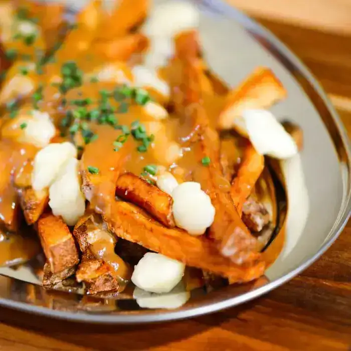 Путин (Poutine)