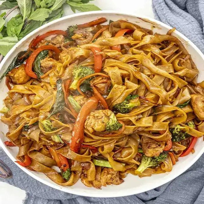 Пьяная лапша (Пад Ки Мао)